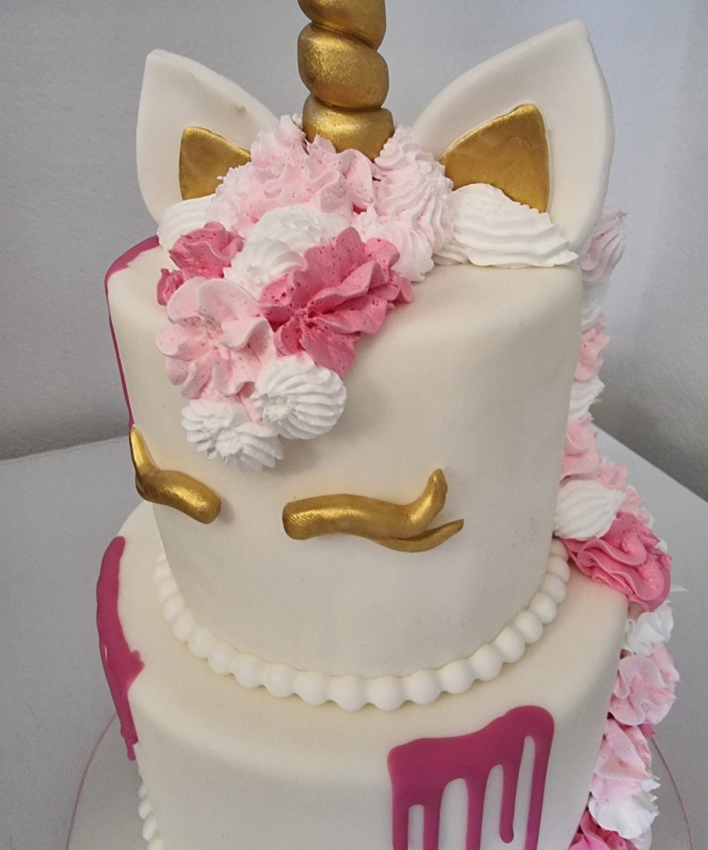 Unicorn taart wit, roze en goud